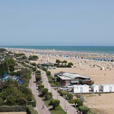 Giuliana - Appartamenti Bibione Bagian luar foto